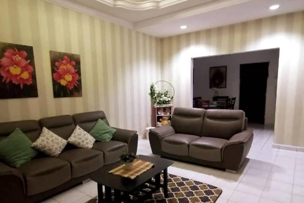 Orked Aeridina Homestay 普崇 外观 照片